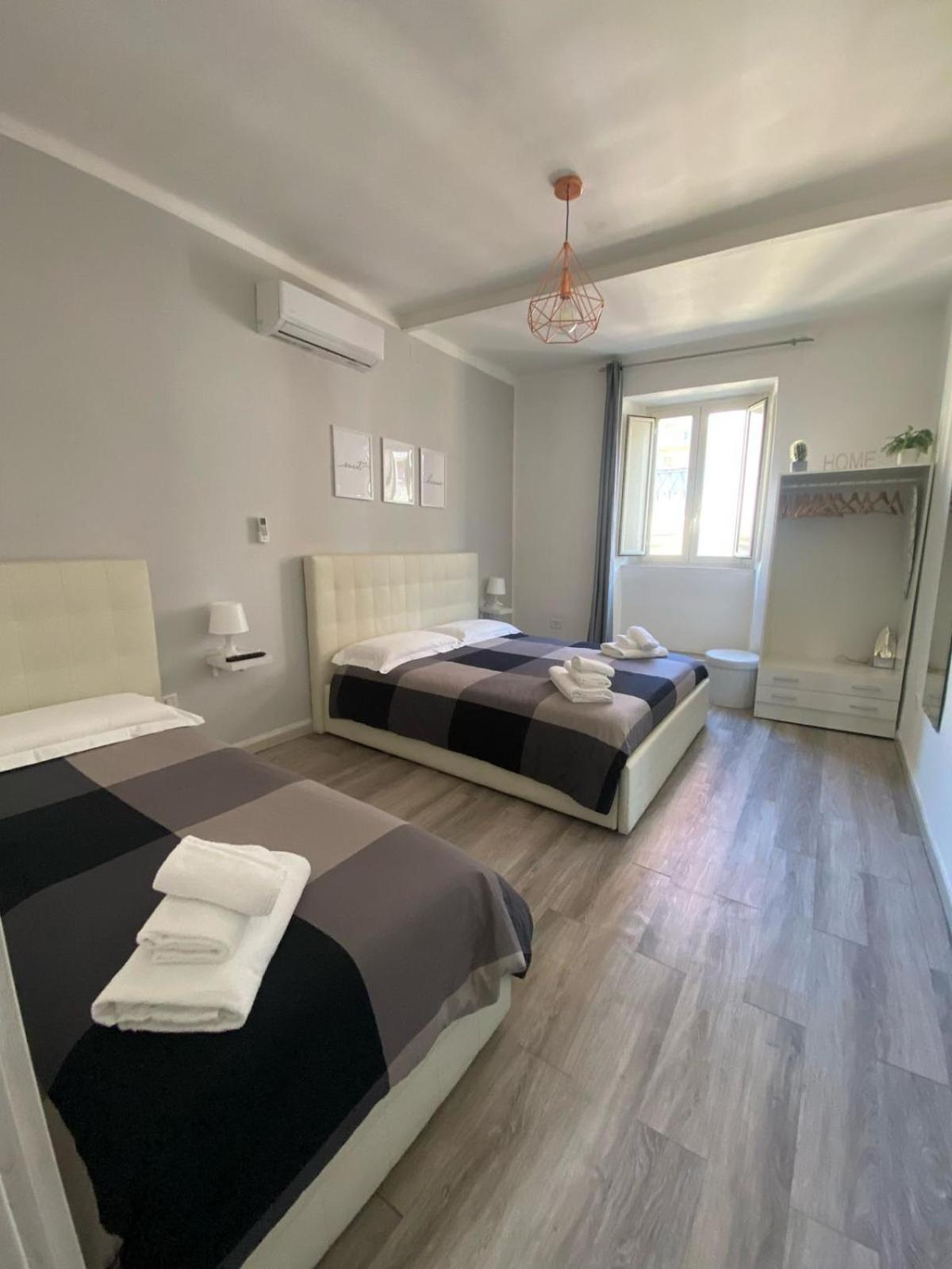 Newhouse 336 Apartment Bari Luaran gambar