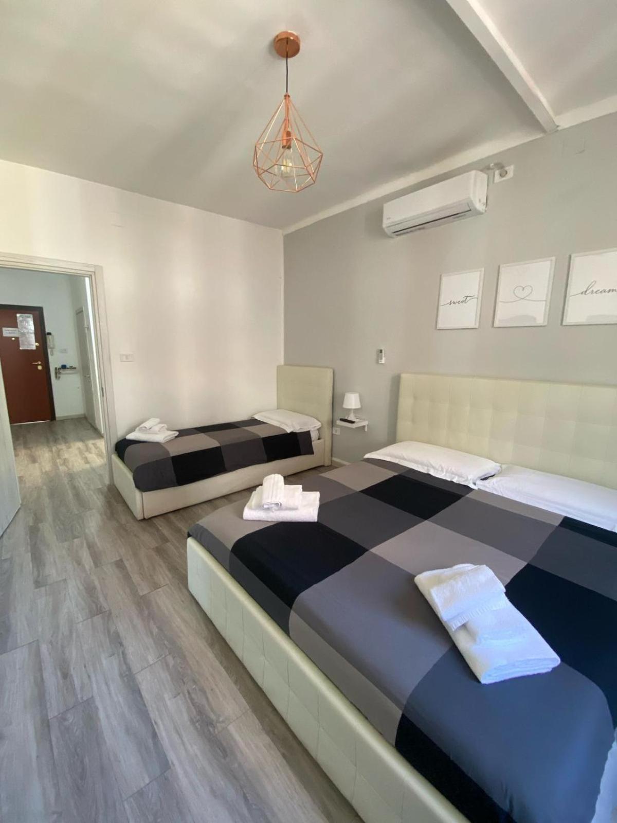 Newhouse 336 Apartment Bari Luaran gambar